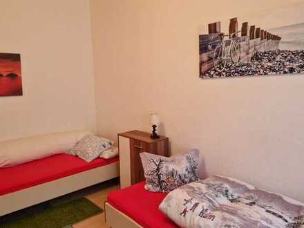 Günstige, sanierte 5-Zimmer-Wohnung mit EBK in Falkenstein