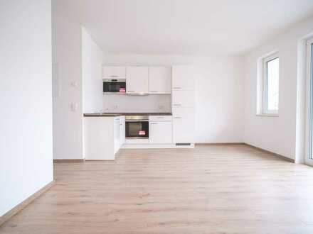 Wohnen im Neubau: Hochwertige 2-Zimmer-Wohnung mit sonnigem Balkon und EBK in Neustadt-Neuschönefeld