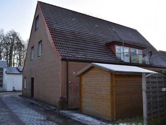 Nette Dachgeschosswohnung in Moorrege ab sofort zu vermieten!