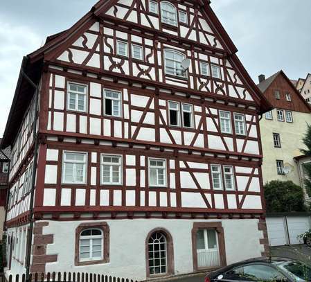 Attraktive Maisonette-Wohnung im Denkmalgeschütztem Haus in Altensteig