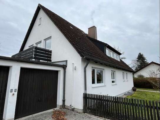 Stilvolle 3-Zimmer-Wohnung mit Balkon in ruhiger Lage