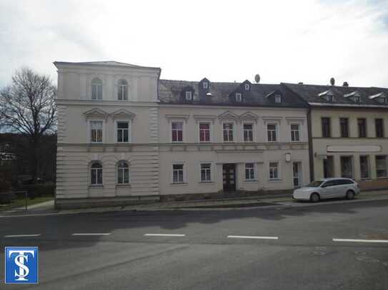 Schönes vermietetes WGH Denkmalschutz mit Garagen im Zentrum von Markneukirchen