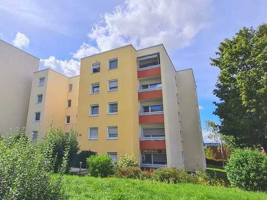 Gepflegte und helle Wohnung mit Balkon und TG-Stellplatz