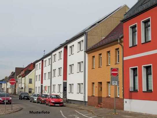 Gepflegtes Mehrfamilien-Reihenendhaus