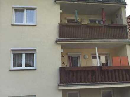 Schöne Wohnung im 3 Familienhaus