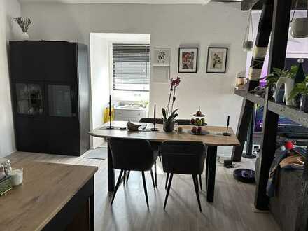 Große 2-Zimmer-Wohnung mit offener Küche in Remscheid