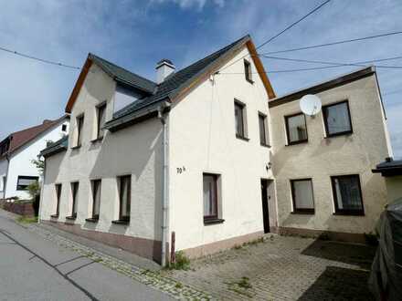 Bezahlbares Einfamilienhaus mit viel Potential in Crottendorf: In die Hände gespuckt & angepackt...!