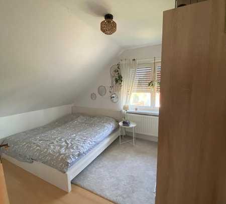 Schöne 2-Zimmer-DG-Wohnung in Hennef (Sieg) Westerhausen