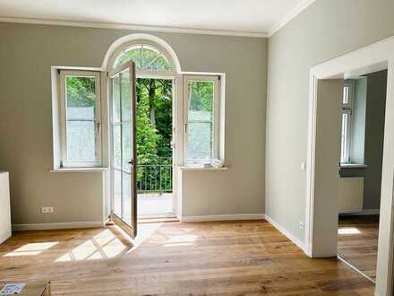 Erstbezug nach Sanierung mit Balkon: exklusive 5-Zimmer-Wohnung in Bayreuth