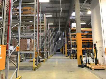 KEINE PROVISION ✓ RAMPE + EBEN ✓ Lager-/Produktion (4.500 m²) mit Büro zu vermieten