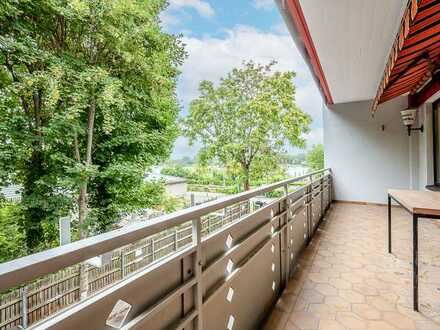 Helle, große 3-Zimmer-Wohnung mit 12 m²-Rheinblick-Balkon, Einzelgarage, separatem 2. Stellplatz