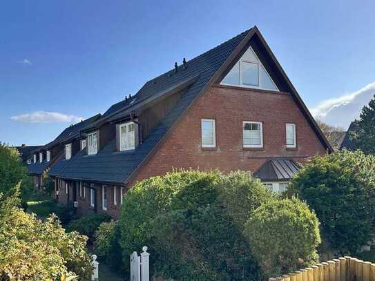 Modernes 3 ½-Zimmer-Reihenmittelhaus mit Kaminofen, Süd-Terrasse und Garten