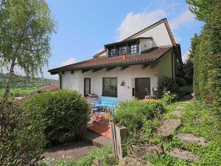 Haus-im-Haus-Maisonette mit traumhaftem Fernblick über die Dächer von Holzgerlingen