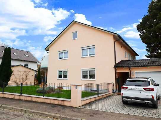 Zweifamilienhaus in Neuburg mit Pool