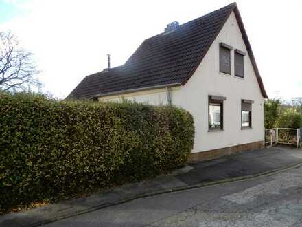 Freistehendes sanierungsbedürftiges Einfamilienhaus in guter Lage von Kohlscheid