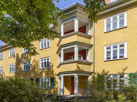 **Charmante Altbauwohnung mit Wertsteigerungspotenzial**