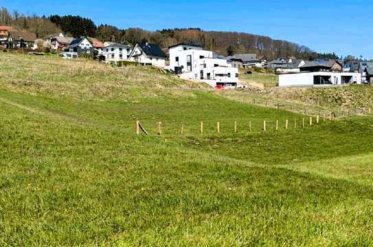 **Attraktives Baugrundstück im Neubaugebiet – Ihr Traumhaus wartet!**