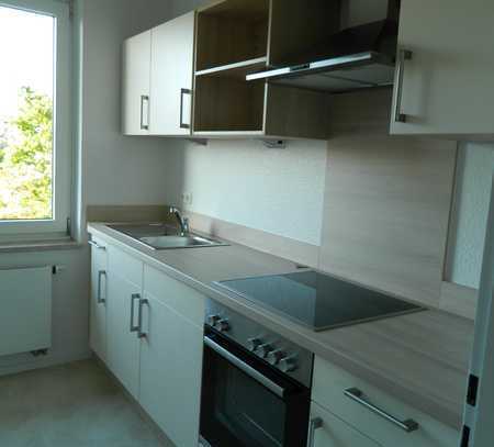 Bahnhofsn. renovierte 3-Zi.Whg. (73 m²) mit EBK u. Balkon
