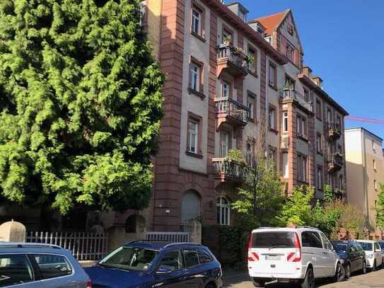 Schöne 1-ZW mit eingerichteter Küche, Bad und franz. Balkon Ma-Neckarstadt-Ost