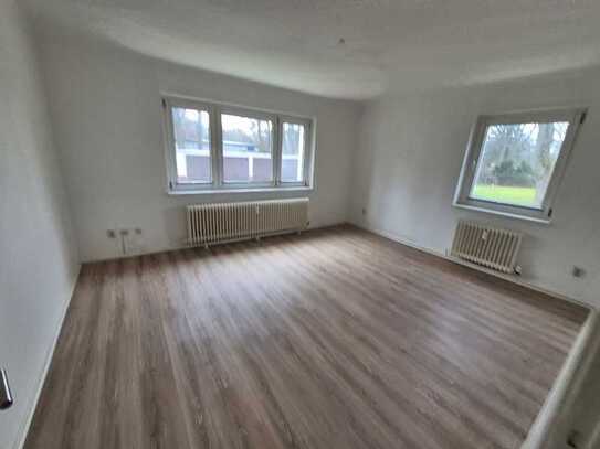 3-Zimmer EG Wohnung in ruhiger Wohngegend