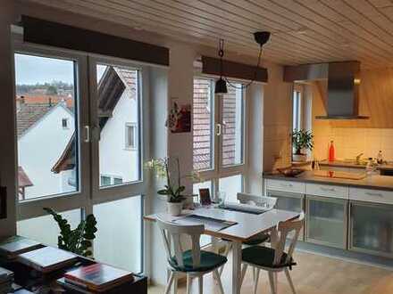 Stilvolle Maisonettewohnung mit zweieinhalb Zimmern in Altheim/Alb