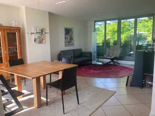 Lichtdurchflutete 3 Zimmer Penthouse Wohnung in ruhiger Lage in Essen Rüttenscheid