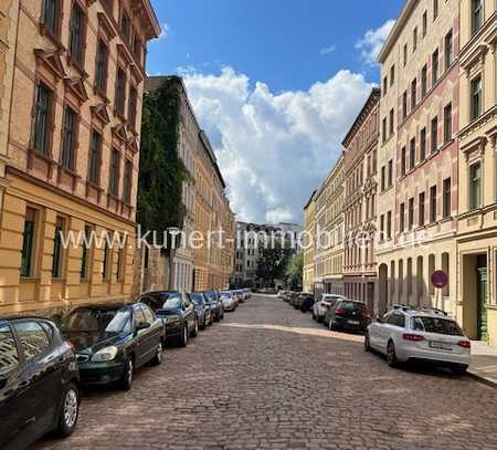 3-Zimmer-Wohnung mit großem Balkon, bezugsfrei und hochwertig saniert im halleschen Paulusviertel