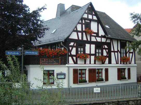 Mehrgenerationenhaus mit Ausbaupotential und ehem. traditioneller Gaststätte im Herzen von Elz