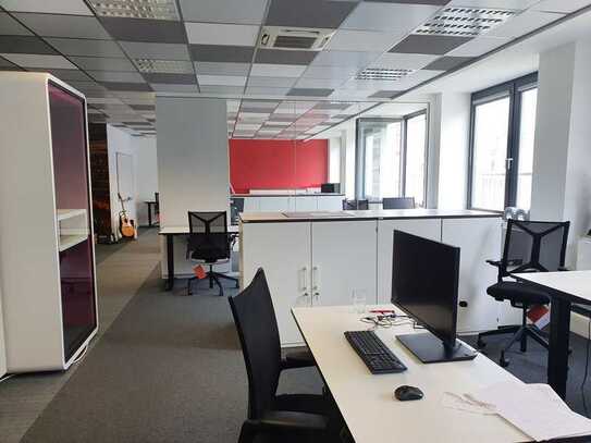 Flex Desk mit Blick auf die MyZeil