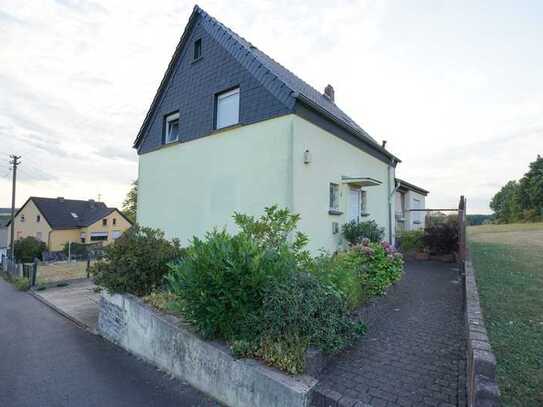 Einfamilienhaus mit Garten in idyllischer Lage