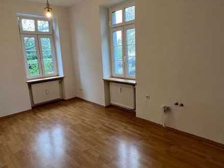Schöne 2-Zimmer Wohnung mit Garten zur Mitbenutzung