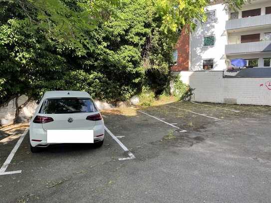 Parkplatz KFZ Stellplatz Innenhof Ehrenfeld Zentral