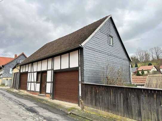 Scheune mit Doppelgarage und Schlachthaus in Niederkrossen