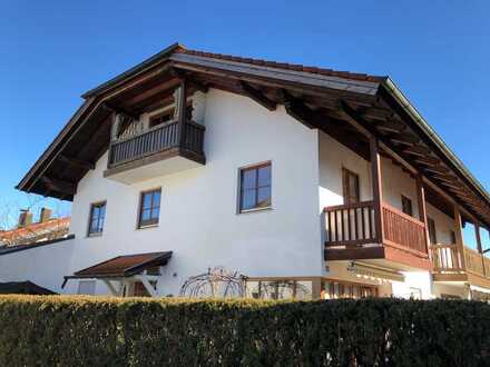 Sonnige, stilvolle 3-Zimmer-Maisonette-Wohnung in Freilassing, Neuhofham