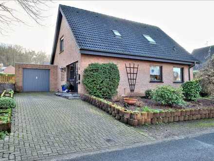 Investor gesucht! Freistehendes Einfamilienhaus mit Garage in Waldnähe, derzeit vermietet