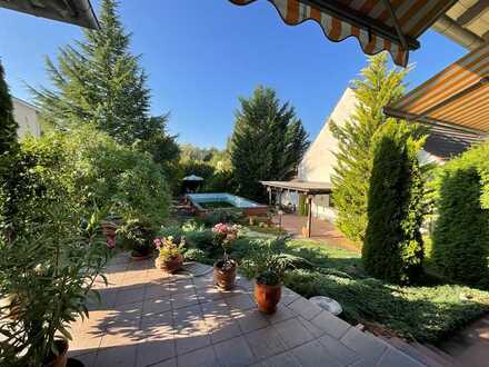 Bungalow mit großem Garten. in Hösbach.....!