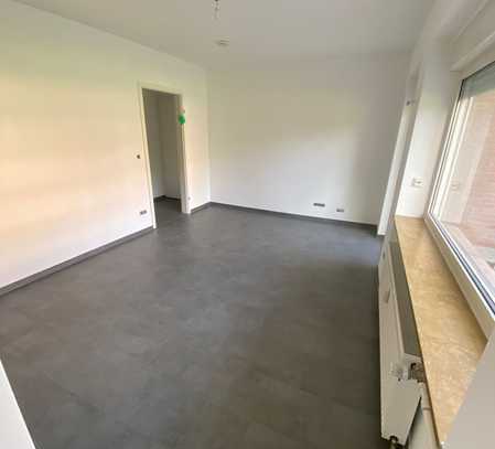 Ansprechende 2-Zimmer-Hochparterre-Wohnung mit Balkon und Einbauküche in Willich