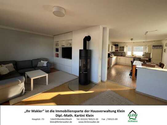 Besonders helle 4-Zimmer-Wohnung mit hochwertiger Ausstattung