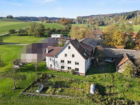 Idyllische Hofstelle mit Halle ,Stallgebäude und ehem. Hühnerstall