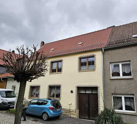 Bauernhaus in Langula, für 2 Familien geeignet, zu verkaufen :)