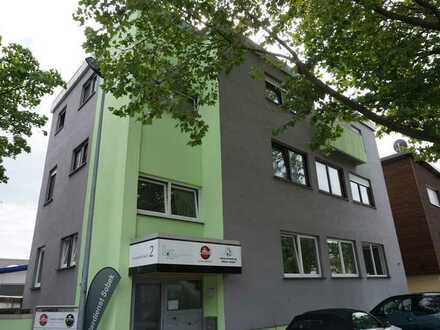 Schickes, helles und modernes Büro mit 4 Räumen im Gewerbegebiet "EISENTAL" Waiblingen