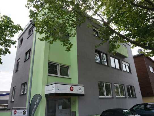 Schickes, helles und modernes Büro mit 4 Räumen im Gewerbegebiet "EISENTAL" Waiblingen