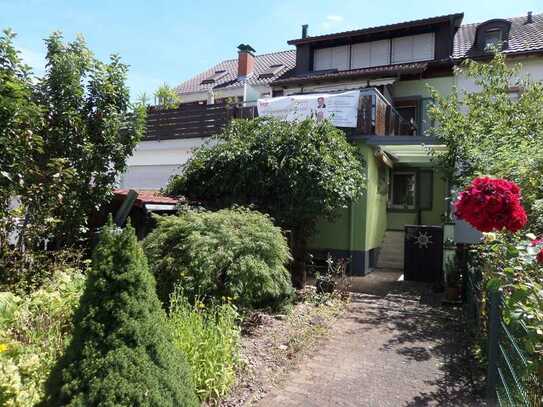 Reihenmittelhaus zum günstigen Preis in guter Lage