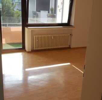 +++ Schöne 2-Zimmer-Wohnung mit Südwestbalkon +++
