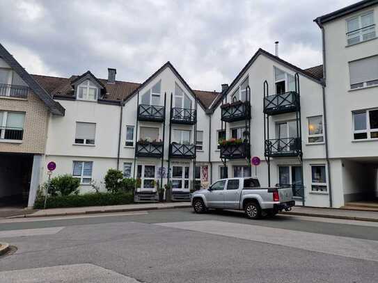 Freundliche 2,5-Zimmer-Dachgeschosswohnung in Velbert Nierenhof