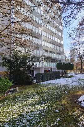 Stilvolle, gepflegte 3-Zimmer-Wohnung mit geh. Innenausstattung mit Balkon und EBK