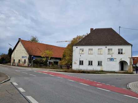 Grundstück für Wohnbebaung und/oder Bebauung Büros/Praxen/Ladengeschäft