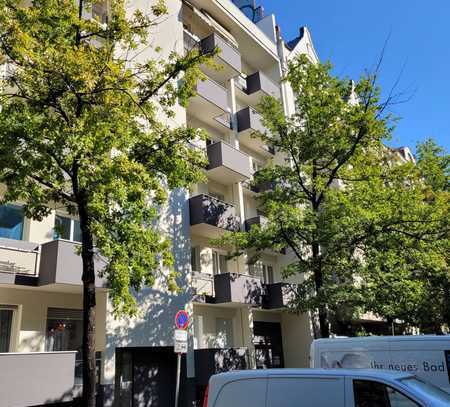 *schöne gemütliche kleine Wohnung Im Herzen von Wilmersdorf inkl. Garage*