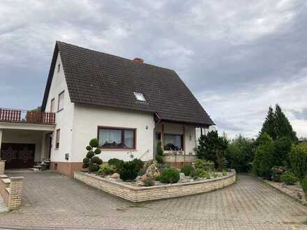 Freistehendes Einfamilienhaus mit Terrasse und großem Garten in Knittelsheim