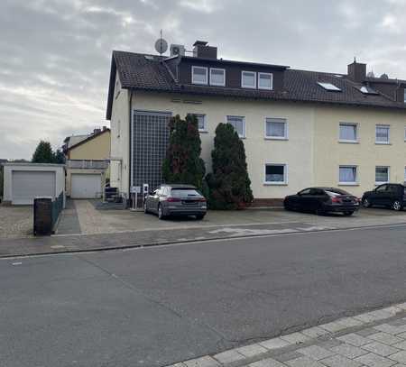 Exklusive, gepflegte 3-Raum-EG-Wohnung mit EBK in Hattersheim